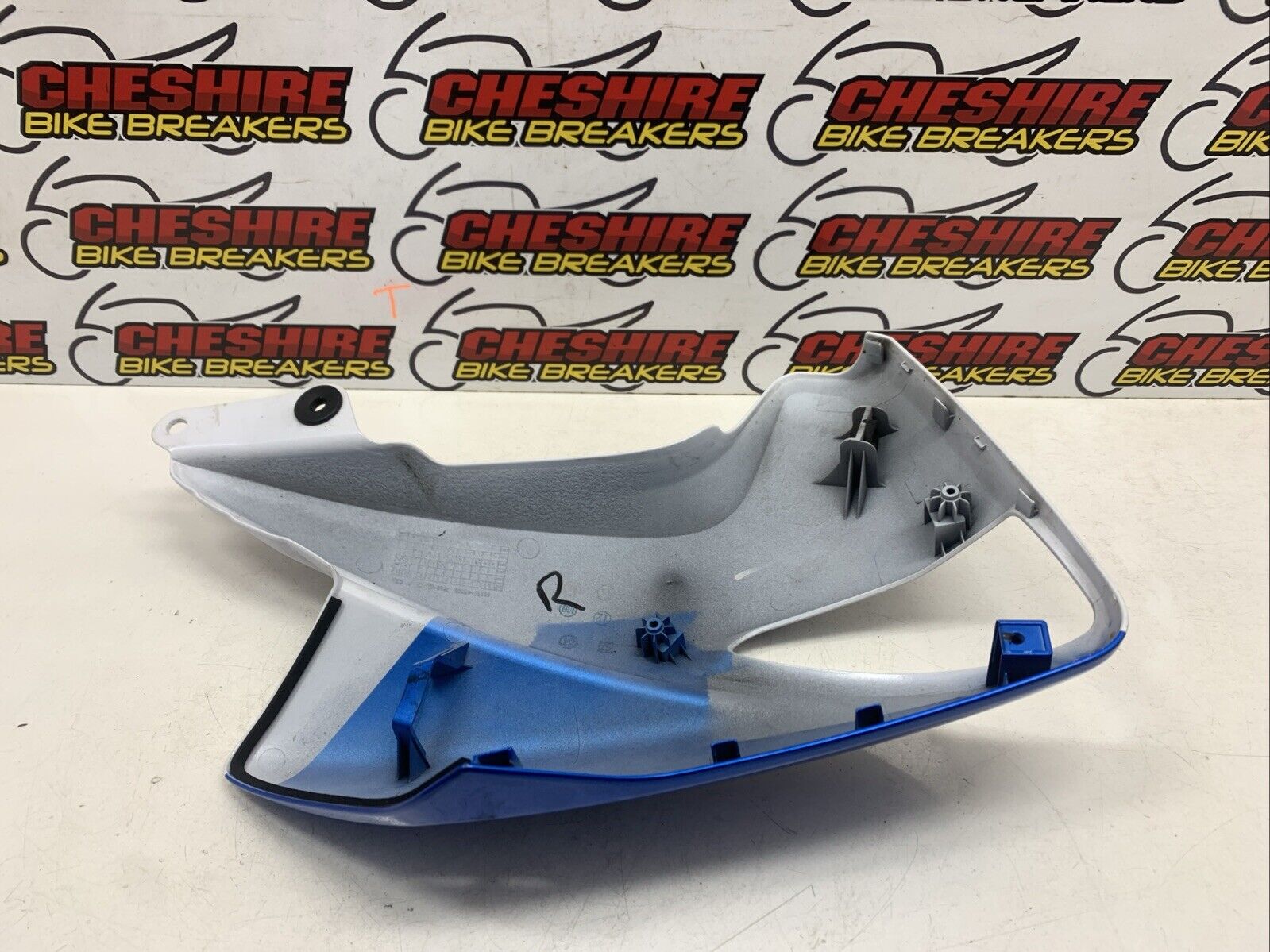 ♻️ Suzuki Gw 250 Inazuma ZL4 2013 – 2018 Right Side Fuel Tank