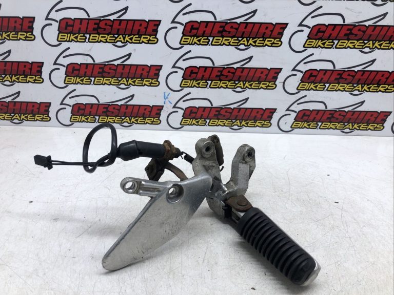 Yamaha Yzf 1000 R Thunderace 1996 2002 Front Right Side Footrest Brake Switch 205244189954